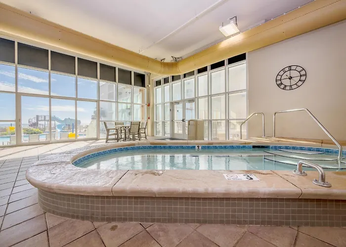 Phoenix Gulf Towers 1401